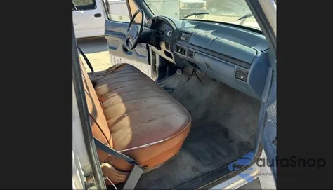 1996 Ford F250 z USA, uszkodzony, nr VIN 2FTHF25H6TCA64987